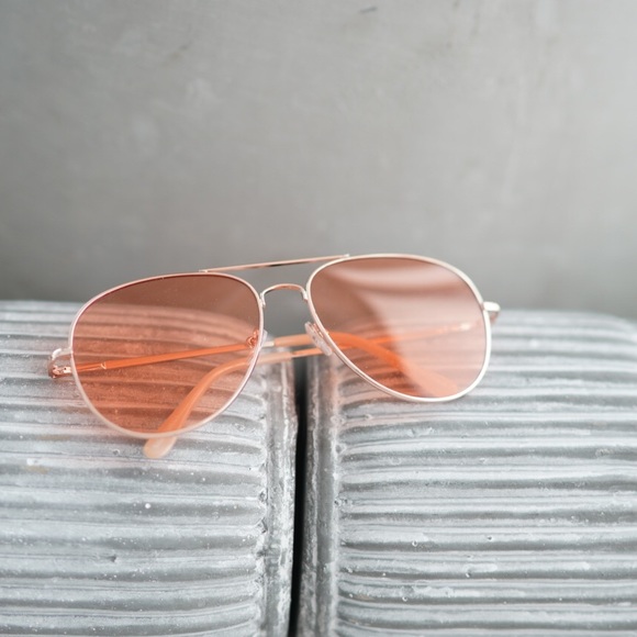 Colored Lens Aviator Sunglasses - Picture 4 of 6